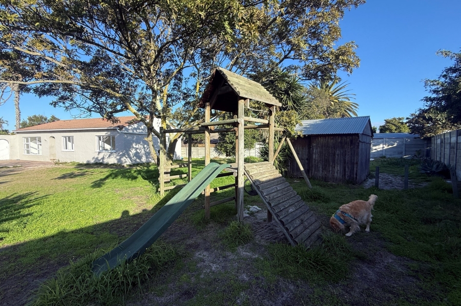 To Let 3 Bedroom Property for Rent in Flamingo Vlei Western Cape